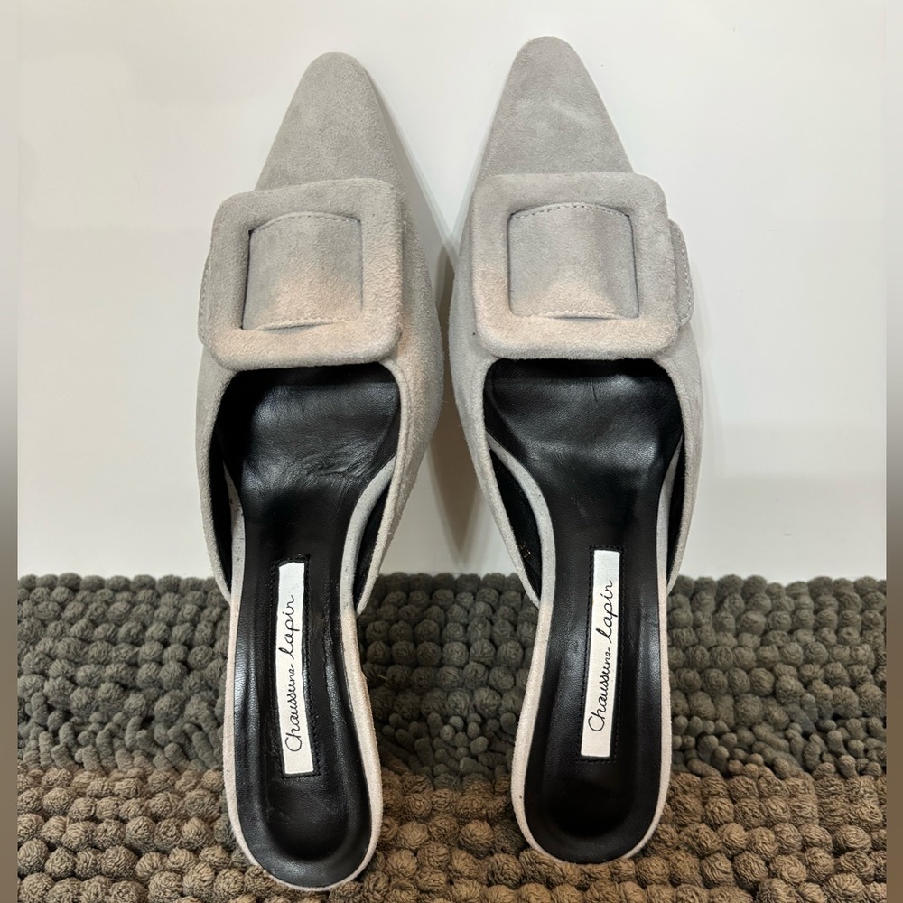 Handcrafted Chaussure Lapin Gray Suede Mules with Buckle
